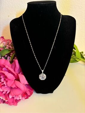 YGI 925 CN Sterling Silver Cubic Zirconia Halo Pendant Necklace, 20”, Like New